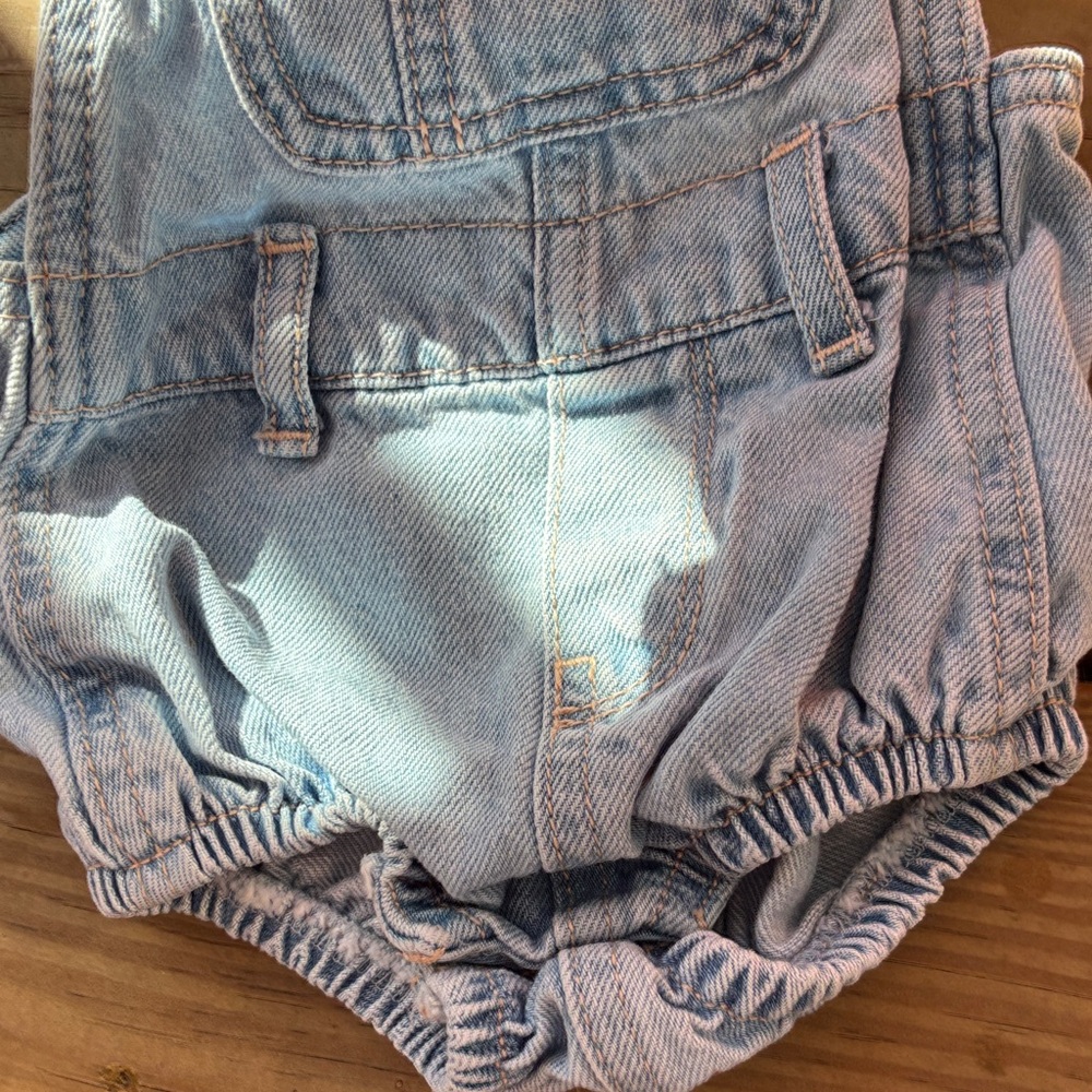 old navy baby Denim Blue Overalls size 6-12 months - Picture 4 of 4